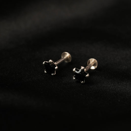 Black Nova – Black Star Stone Stud Earrings in 925 Silver