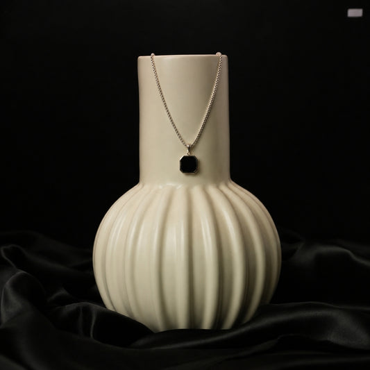 Noir Pendant