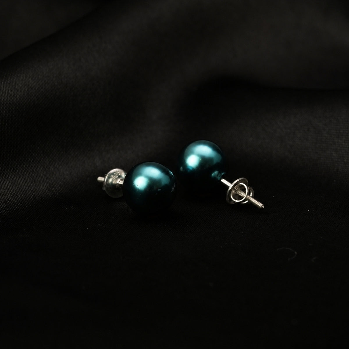 #color_onyx